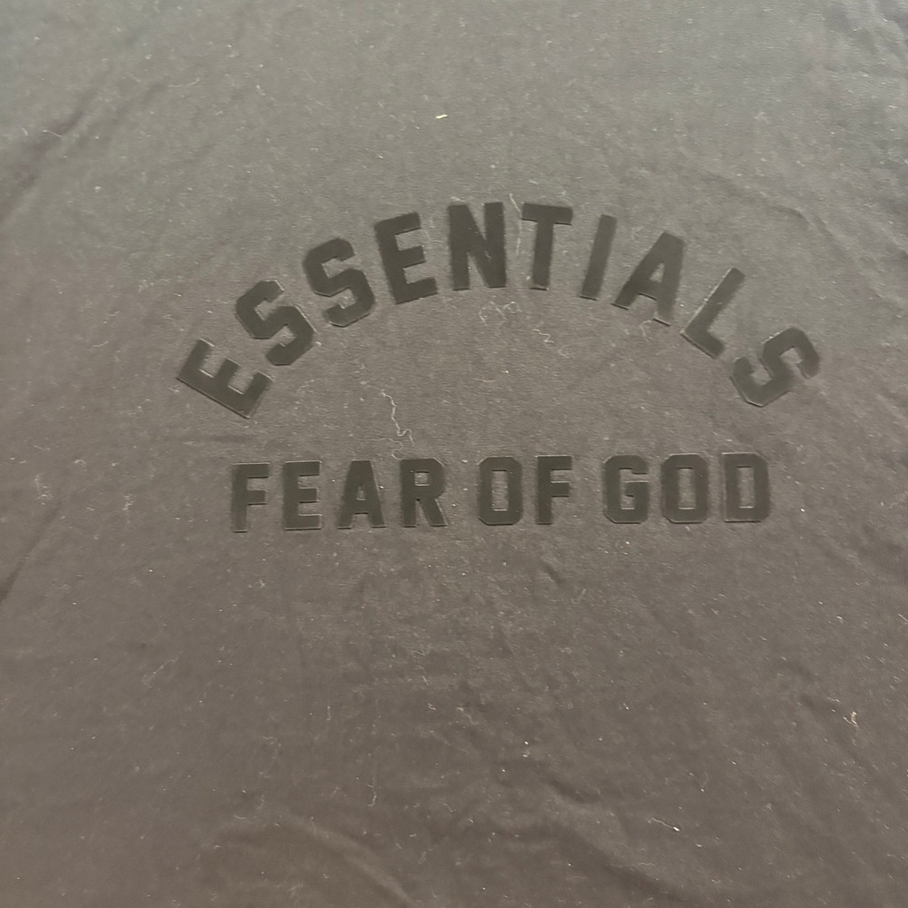 Fear of God Essentials T-Shirt Black Mock Neck Logo Tee Mens Size L Large - Picture 2 of 8